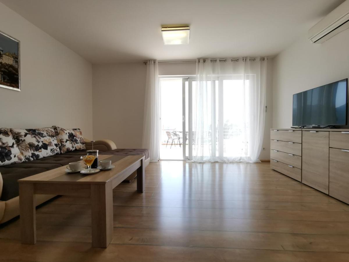 Apartments Apple Cat Montenegro Ko Bijela Luaran gambar