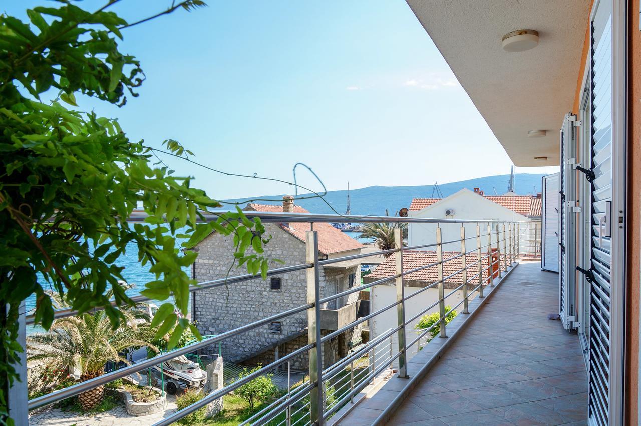 Apartments Apple Cat Montenegro Ko Bijela Luaran gambar