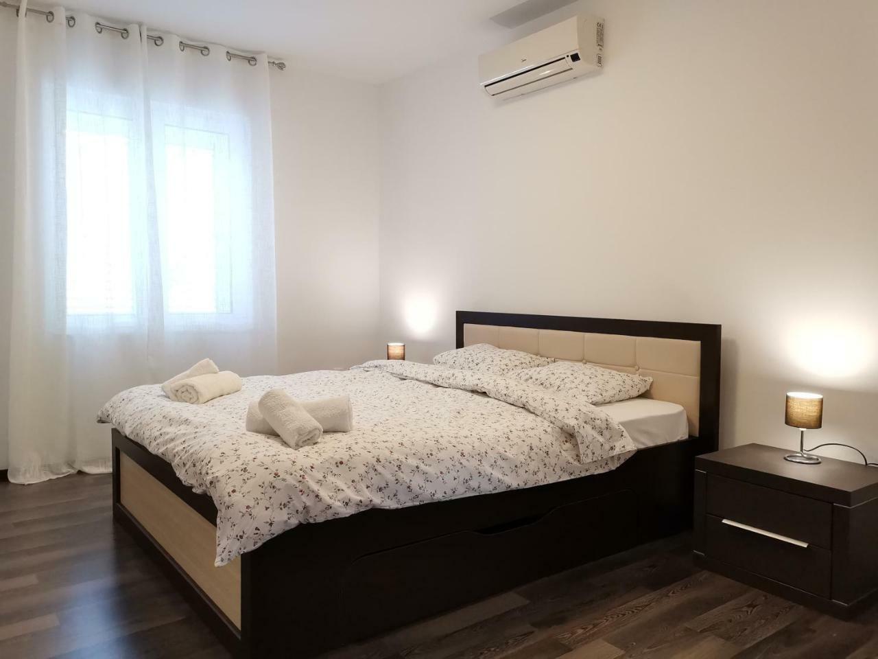 Apartments Apple Cat Montenegro Ko Bijela Luaran gambar